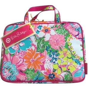 Lilly Pulitzer Nosie Posey Traveling Toiletry Case
